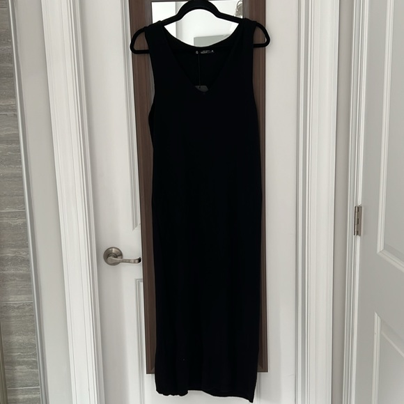 Sweater Maxi Dress - Picture 2 of 4